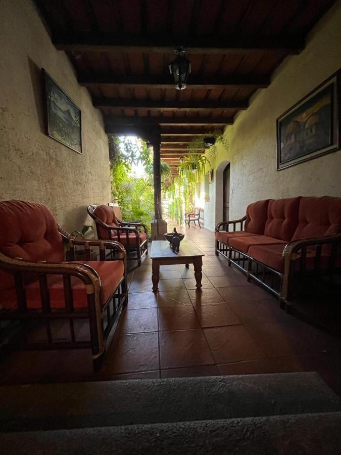 Casa Del Viajero Colonial Apartment Antigua Luaran gambar