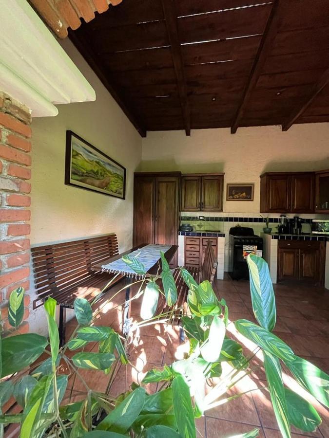 Casa Del Viajero Colonial Apartment Antigua Luaran gambar