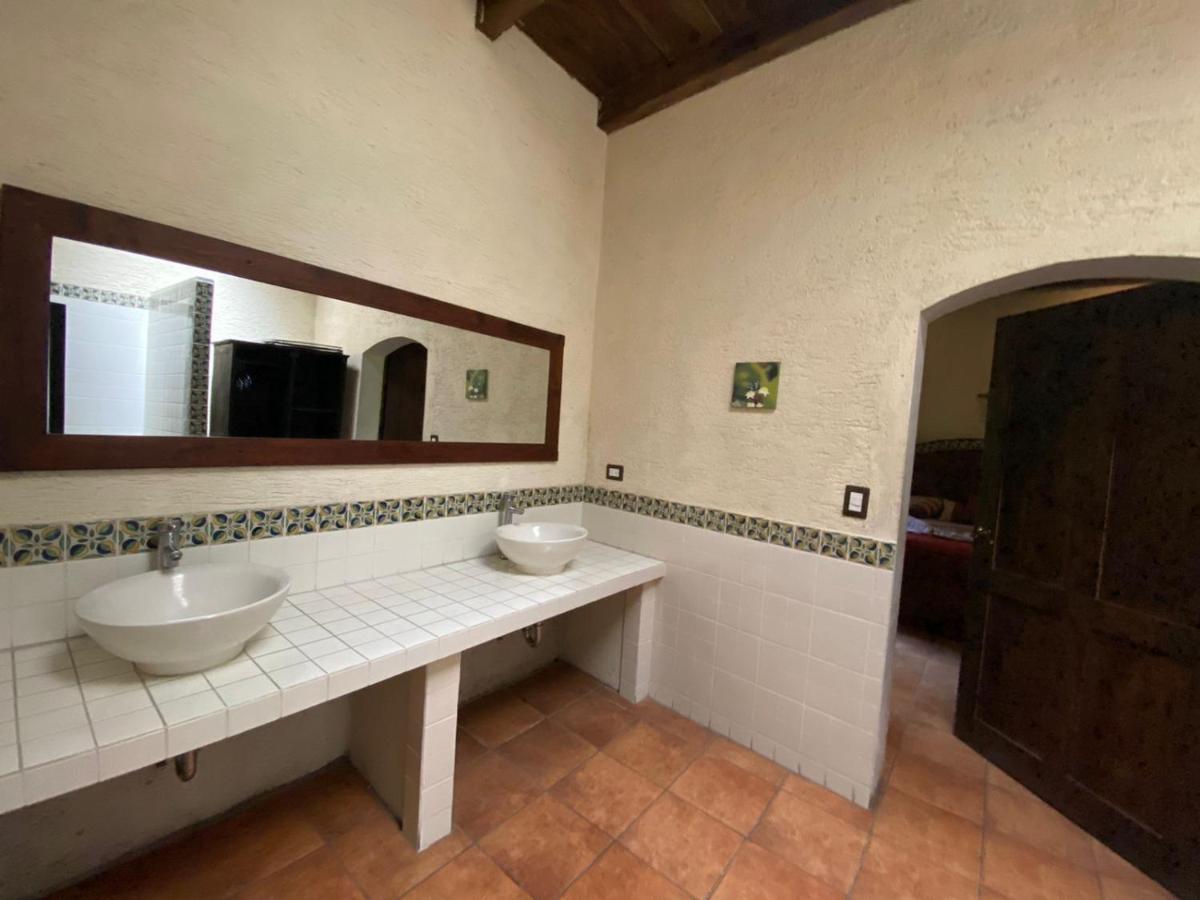 Casa Del Viajero Colonial Apartment Antigua Luaran gambar
