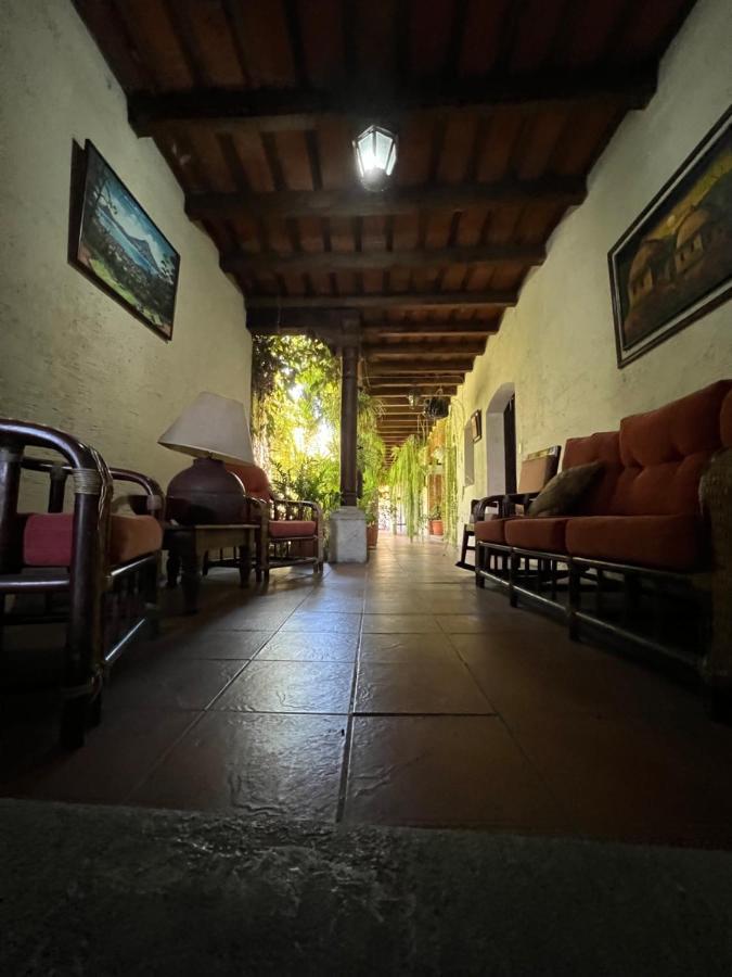 Casa Del Viajero Colonial Apartment Antigua Luaran gambar