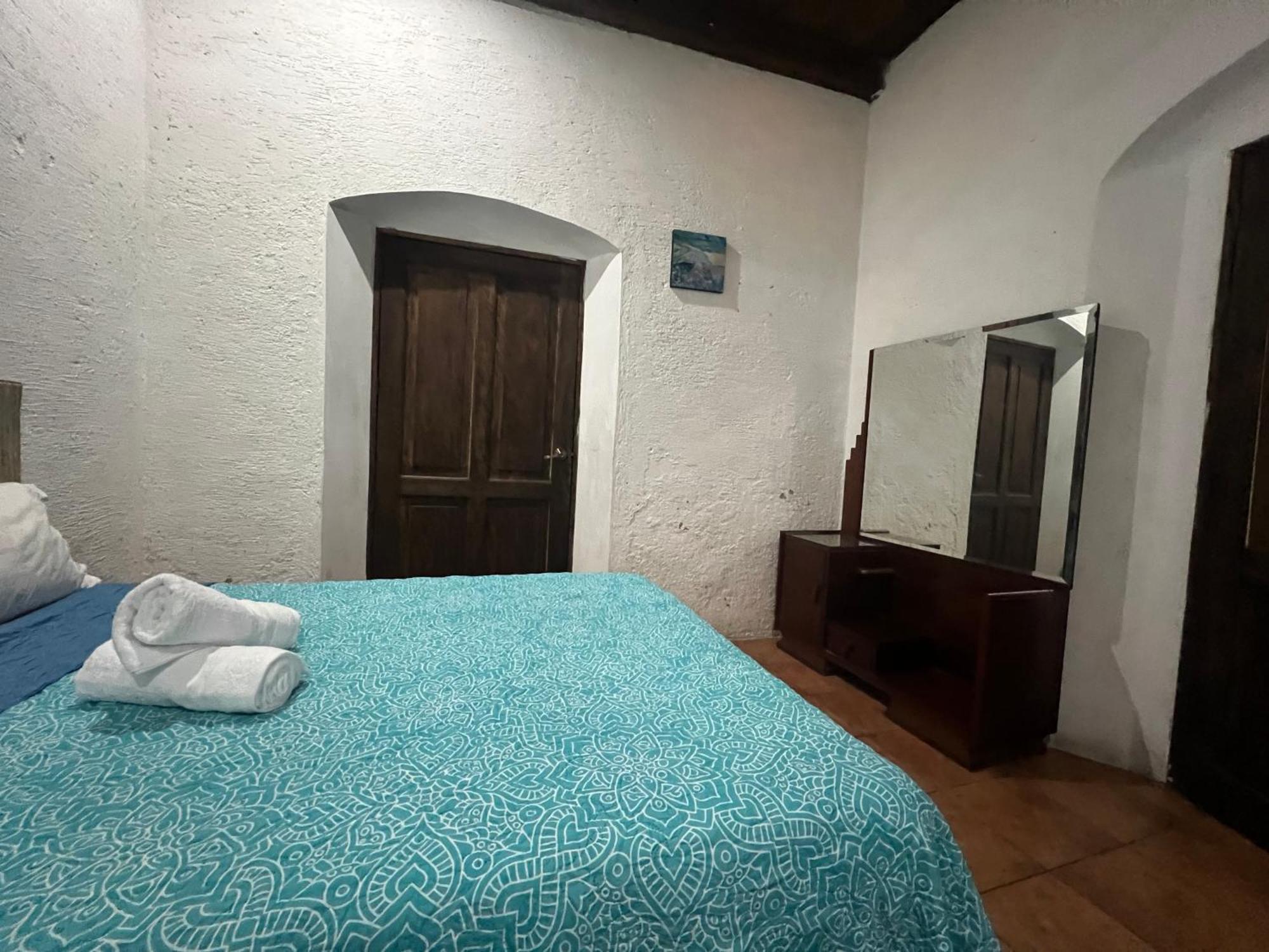 Casa Del Viajero Colonial Apartment Antigua Luaran gambar